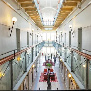 https://stf-fridhemsplan-hotel-hostel.find-stockholm-hotels.com